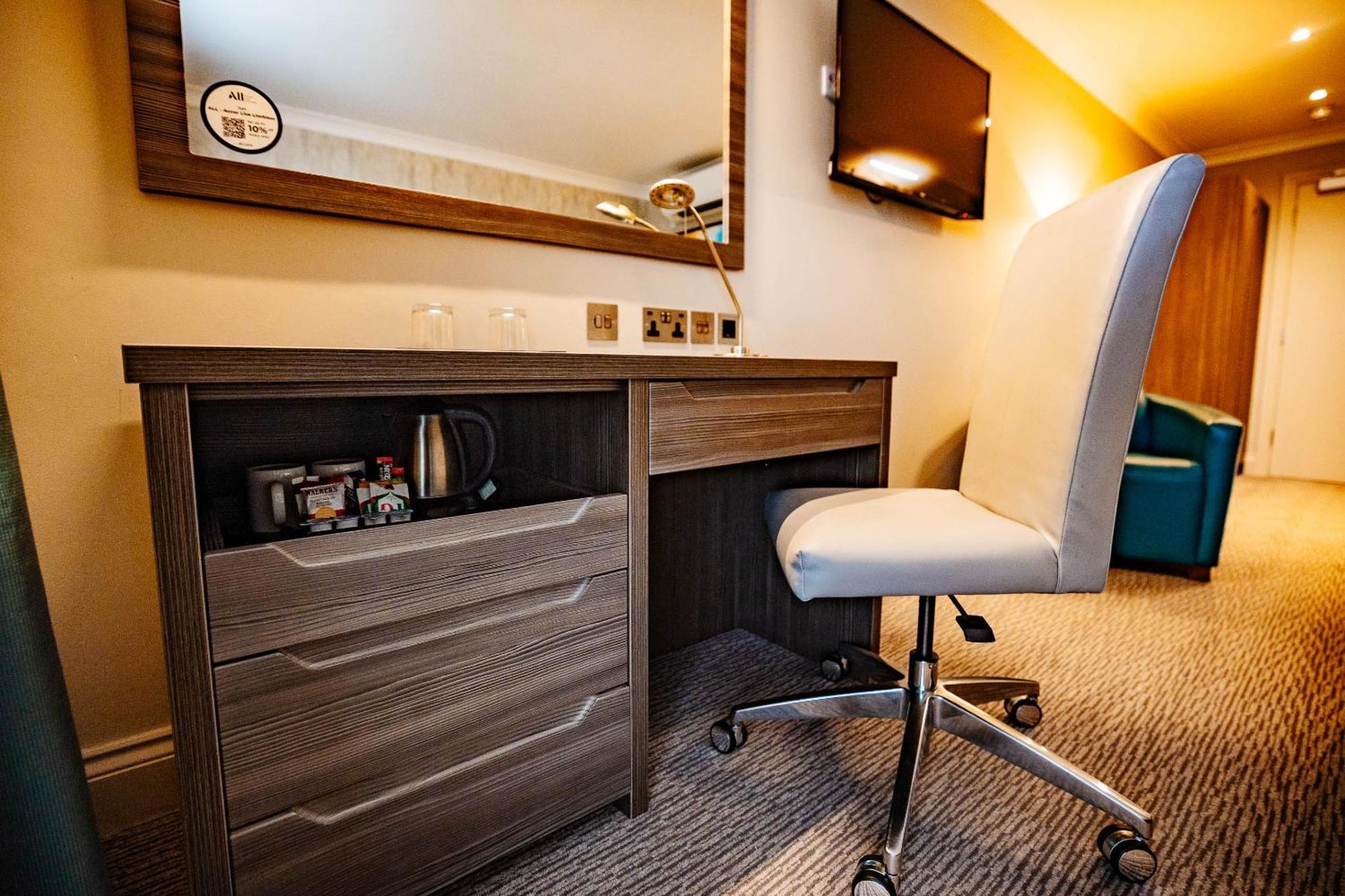 Mercure Milton Keynes Hotel Dış mekan fotoğraf